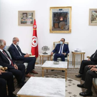 Le Chef du gouvernement s’entretient avec les représentants des entreprises étrangères installées en Tunisie