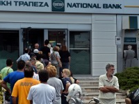 Au bord de la faillite, la Grèce ferme ses banques jusqu'au 6 juillet