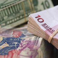 Dépréciation du dinar: Elyes Fakhfakh accuse le gouvernement de manque d’imagination et d’audace