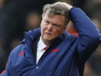 Football: Manchester United limoge son entraîneur Louis van Gaal