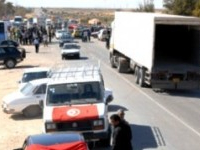 Ras Jedir: Plusieurs délégations diplomatiques, fuyant la Libye, passent la frontière