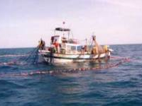 Un chalutier tunisien avec 4 marins-pêcheurs arraisonné par des Libyens